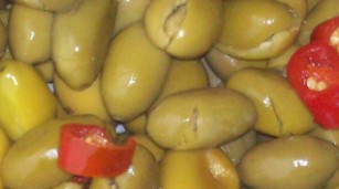 Olive schiacciate aromatizzate